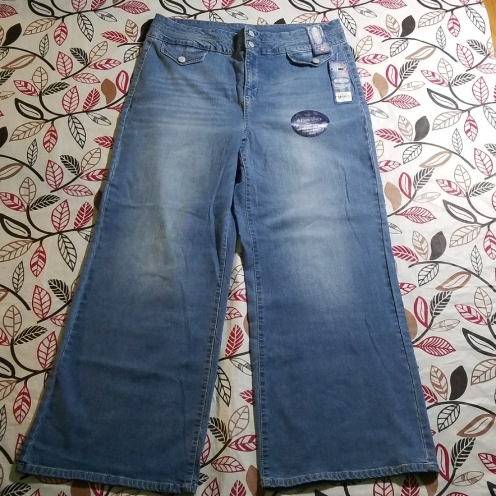 ☆NWT☆ Blue Spice Wide Leg High Waist Jeans Size 19